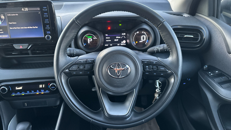 Toyota Yaris 1.5 Hybrid Design 5dr CVT Hybrid Hatchback